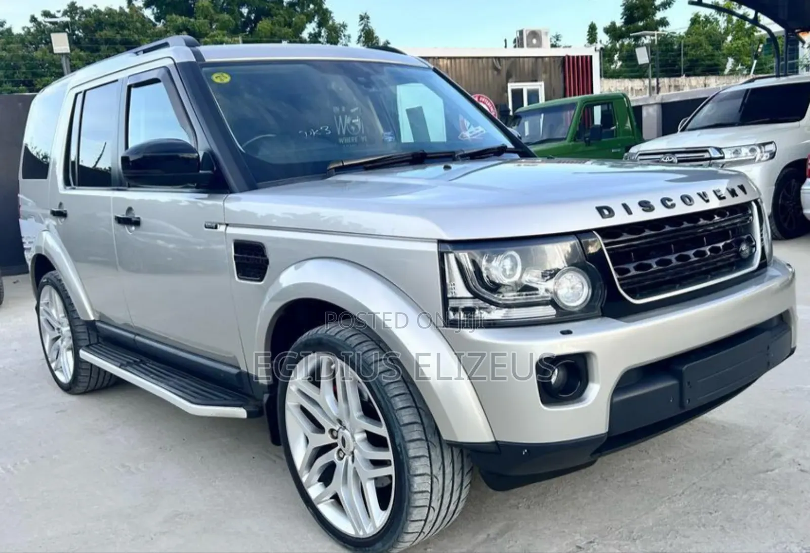 Land Rover Discovery 2016 Silver