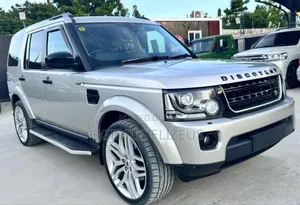Land Rover Discovery 2016 Silver
