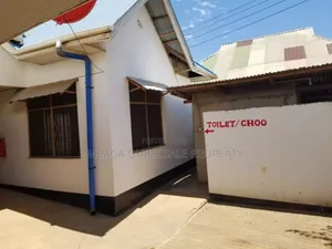 6bdrm House in Kunduchi Mtongani for sale