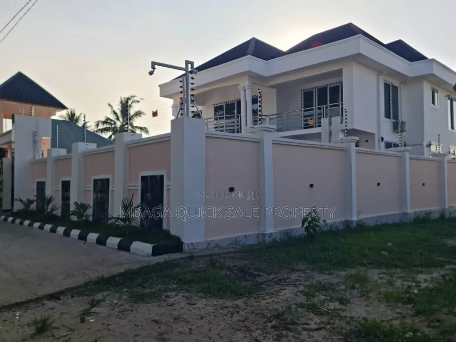 7bdrm House in Mbagala Kitonga for sale