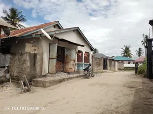 10bdrm House in Tanzania Daresalaam, Ilala for sale