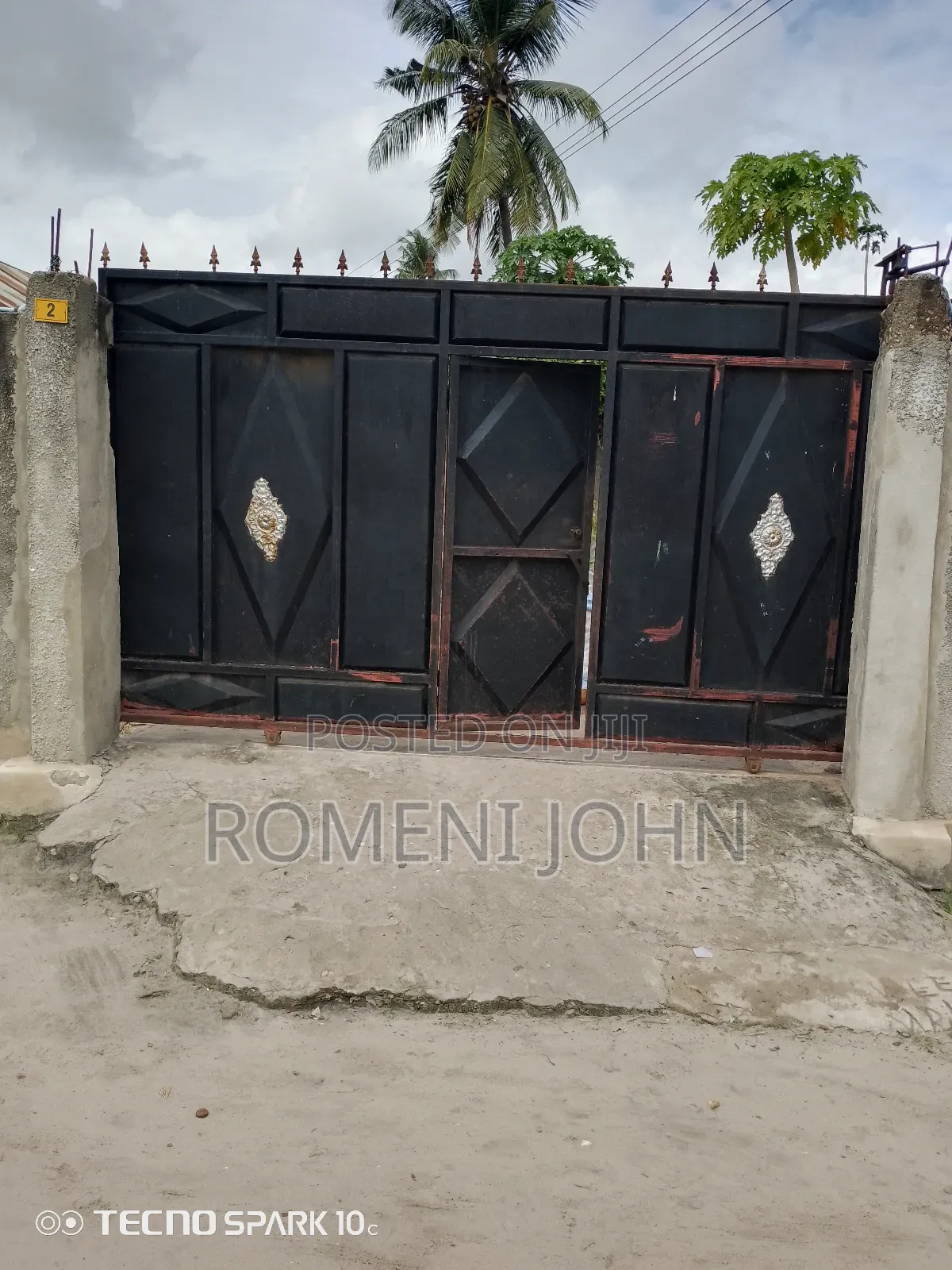 10bdrm House in Tanzania Daresalaam, Ilala for sale