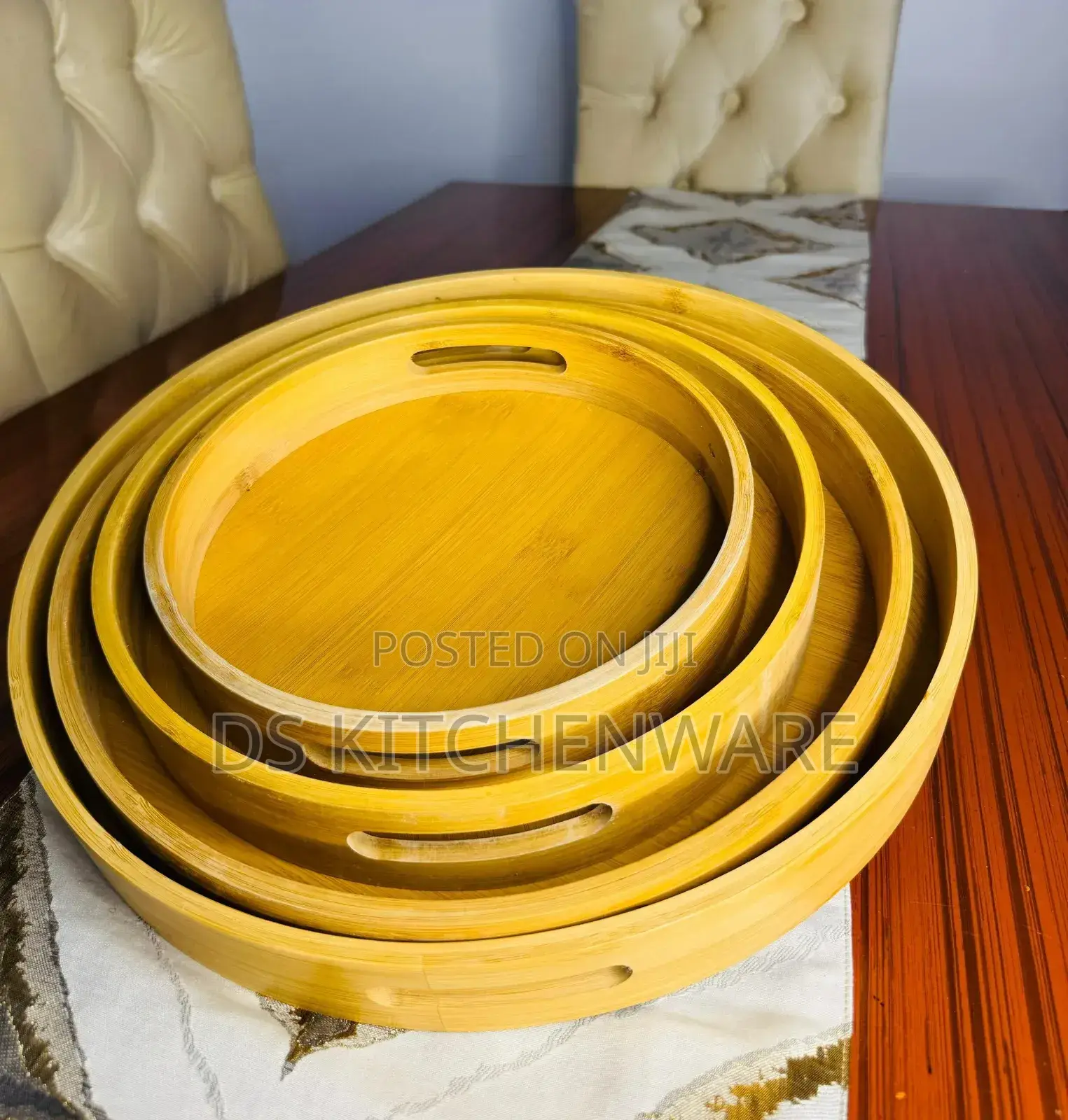 Serving Tray in Round Zinakuwa Nne Ni Nzuri Sana
