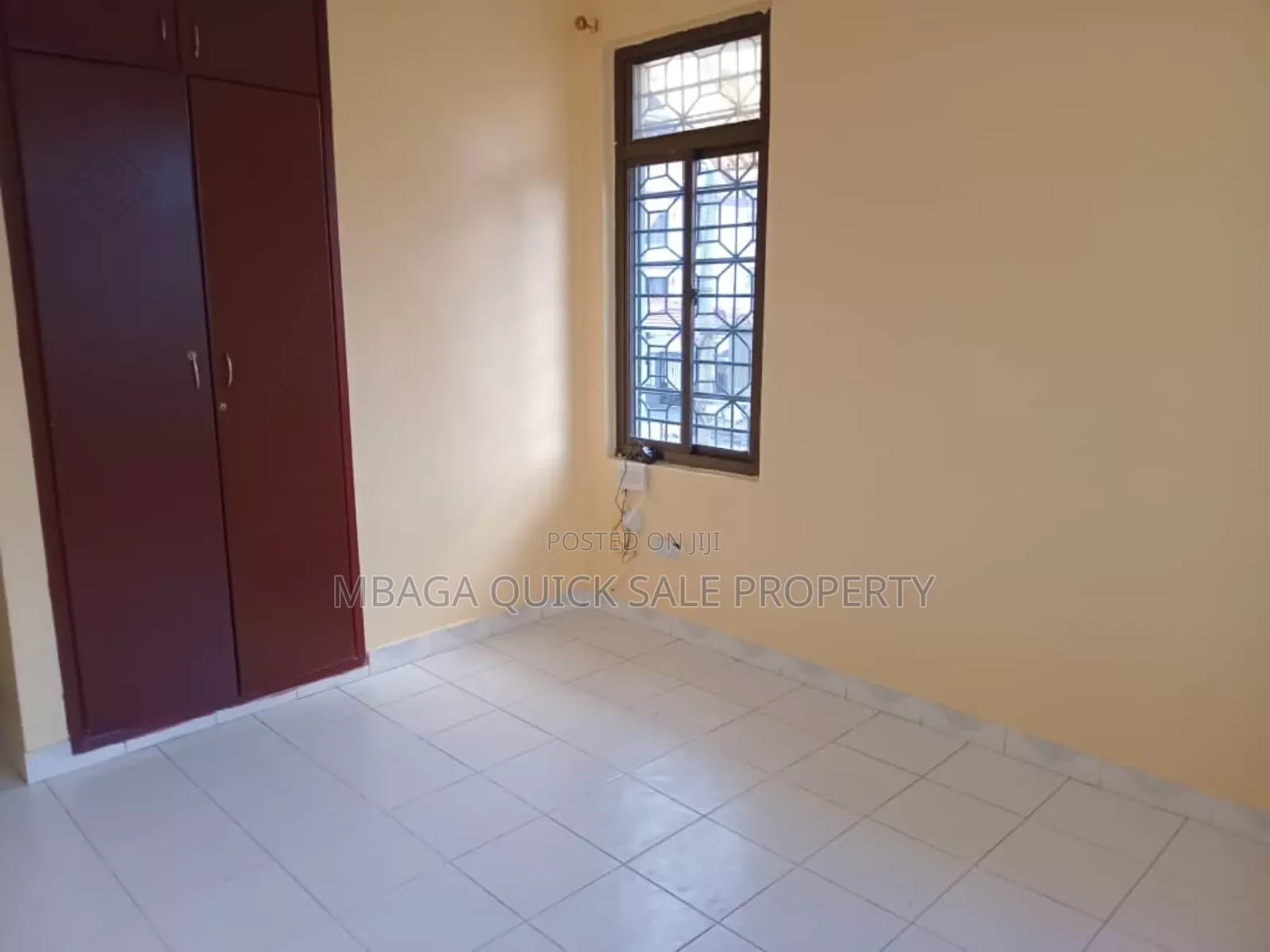 3bdrm Apartment in Upanga for sale