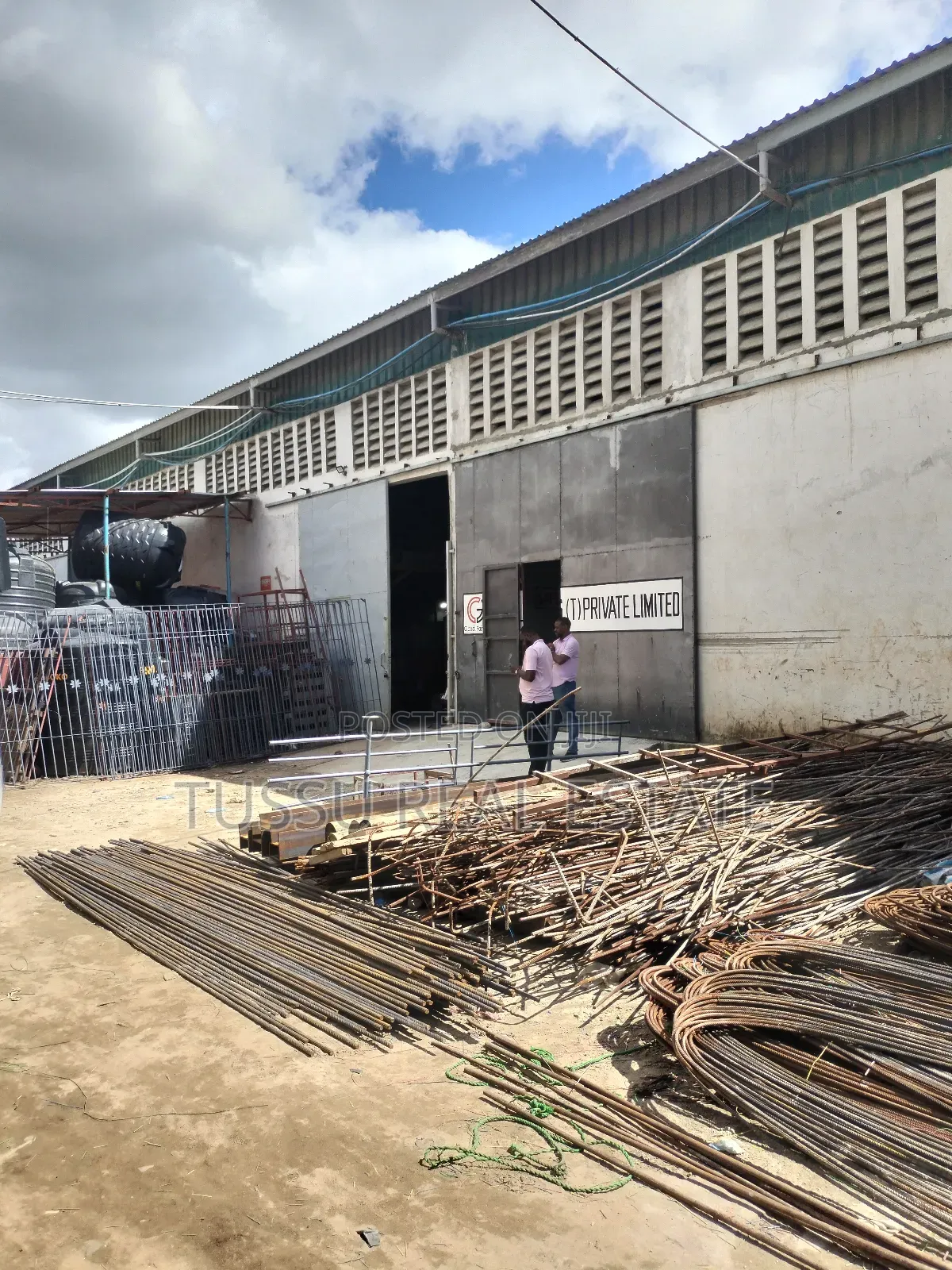 Warehouse for Rent Airport DSM