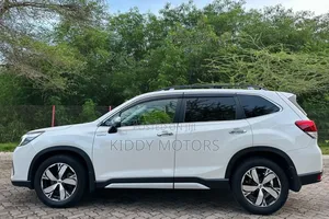 Subaru Forester 2019 White