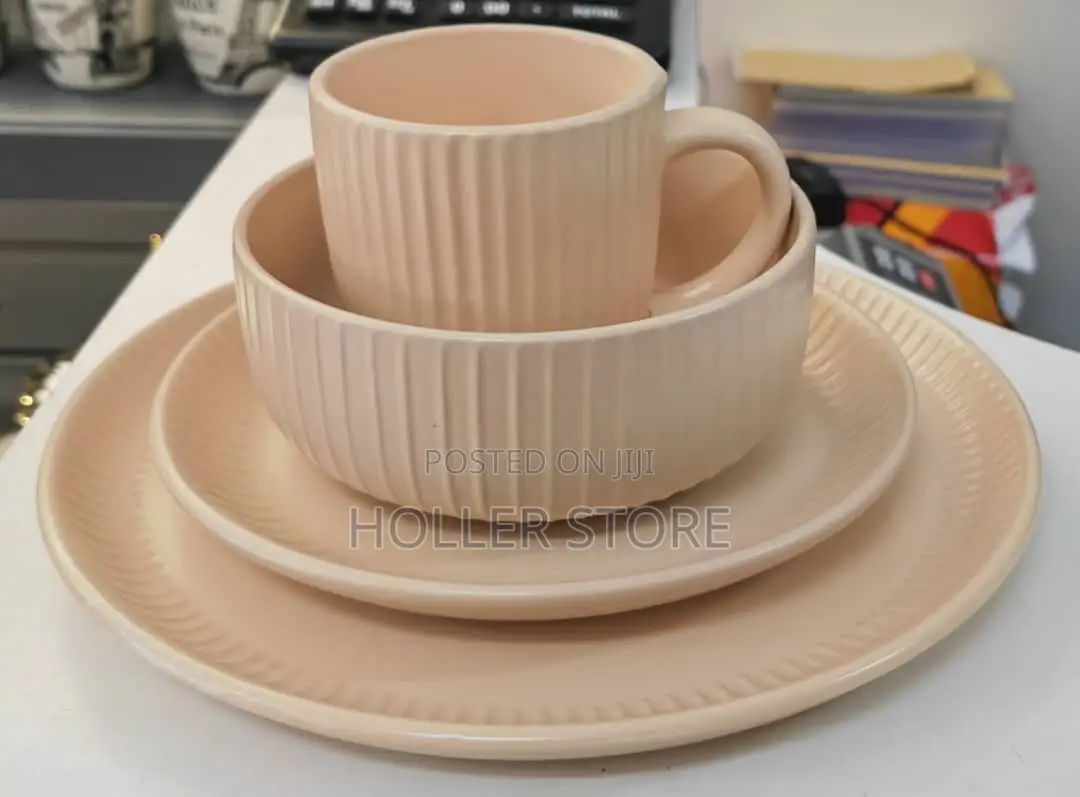 New Dinner Set [16 Pcs]