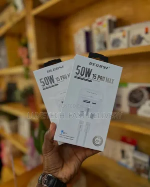 Recrsi 50w 15 Pro Max Charger With a Usb-C to Type-C Cable