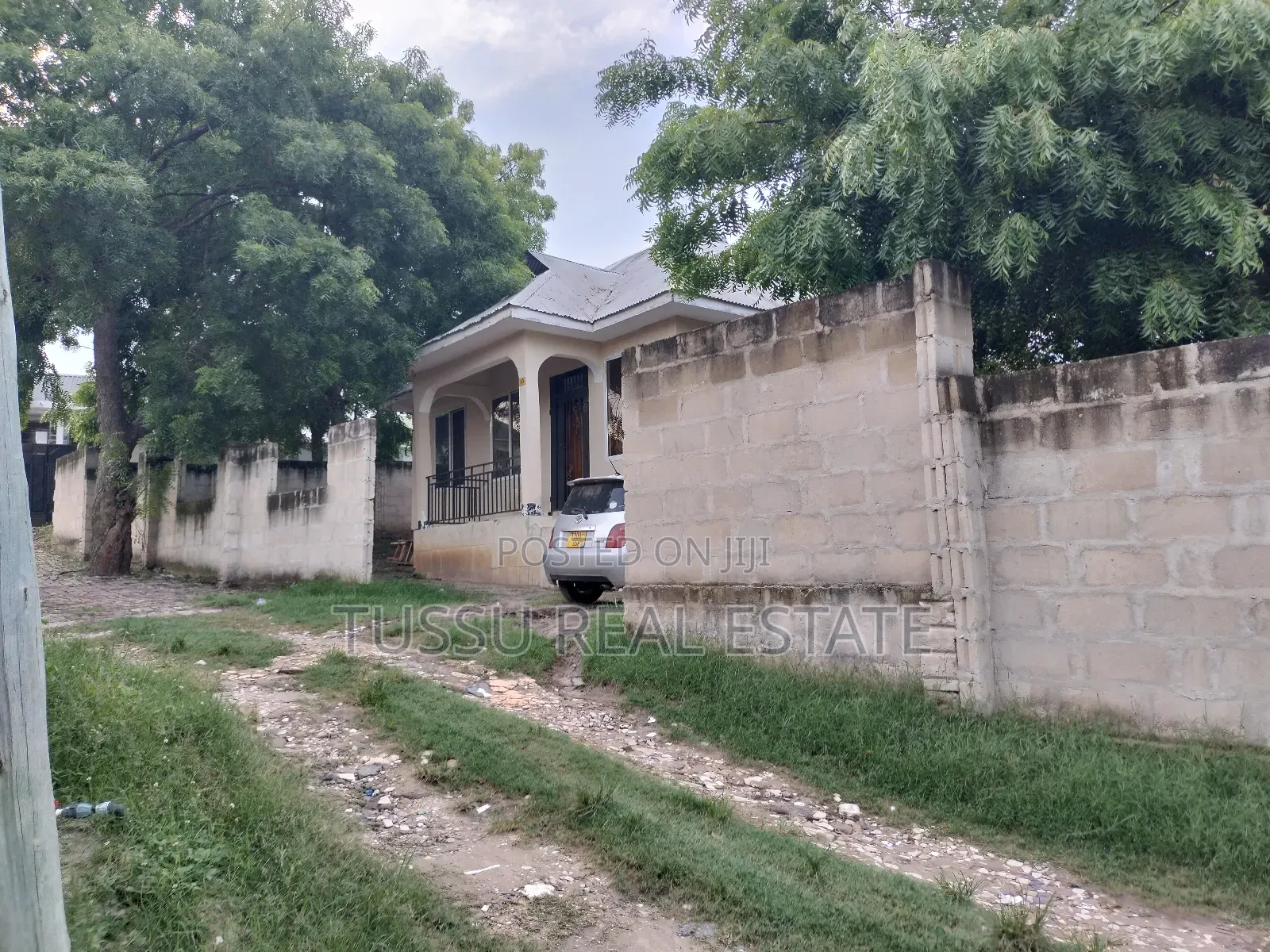 2bdrm Apartment in Magorofani Rd, Ilala for sale
