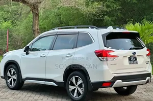 Subaru Forester 2019 White