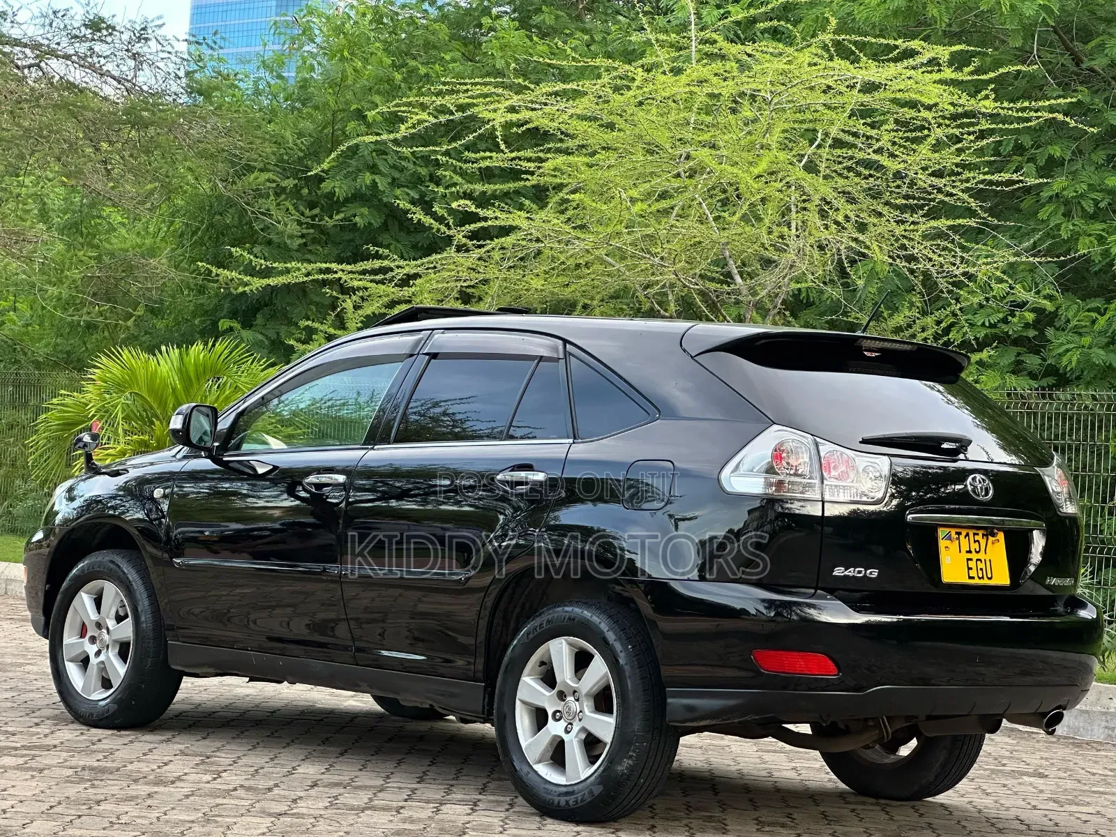 Toyota Harrier 2.4 2007 Black