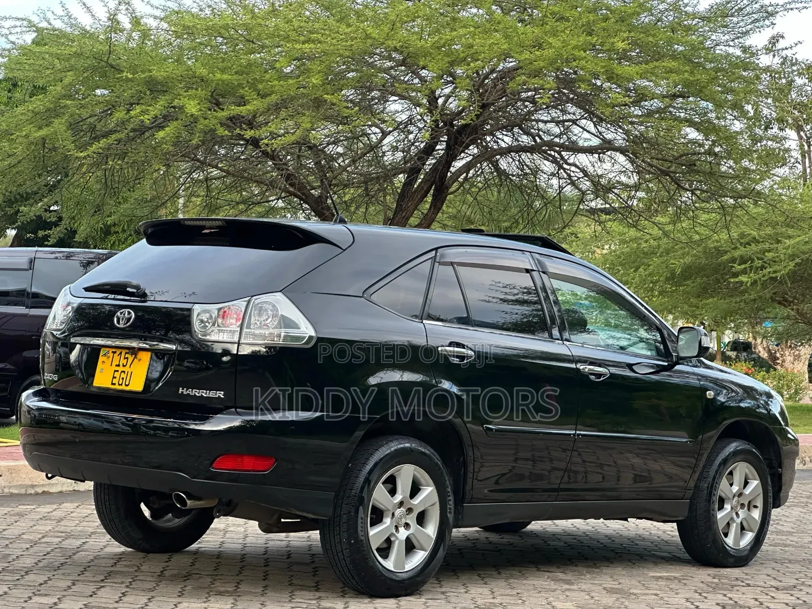 Toyota Harrier 2.4 2007 Black