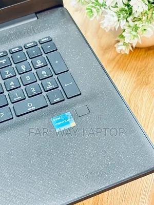 New Laptop HP 17-3000 16GB AMD SSD 256GB