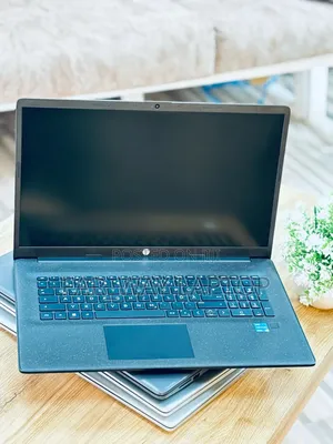 New Laptop HP 17-3000 16GB AMD SSD 256GB