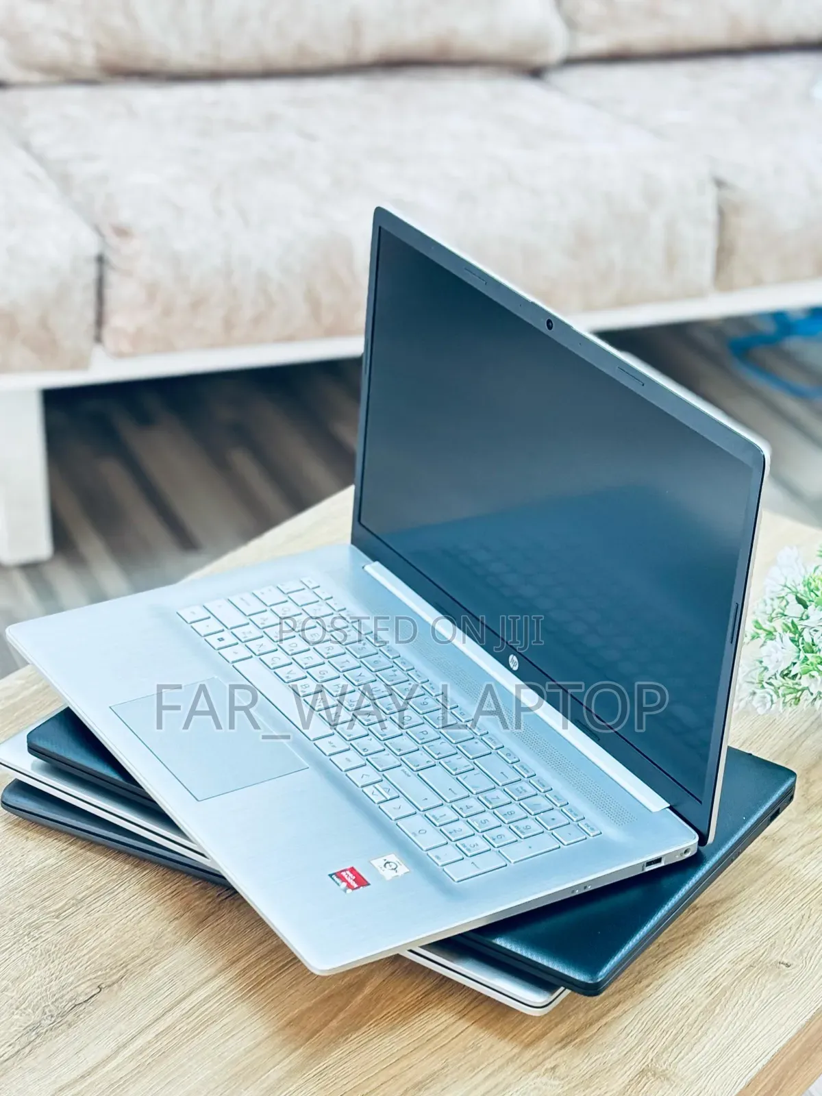 New Laptop HP 17-3000 16GB AMD SSD 256GB