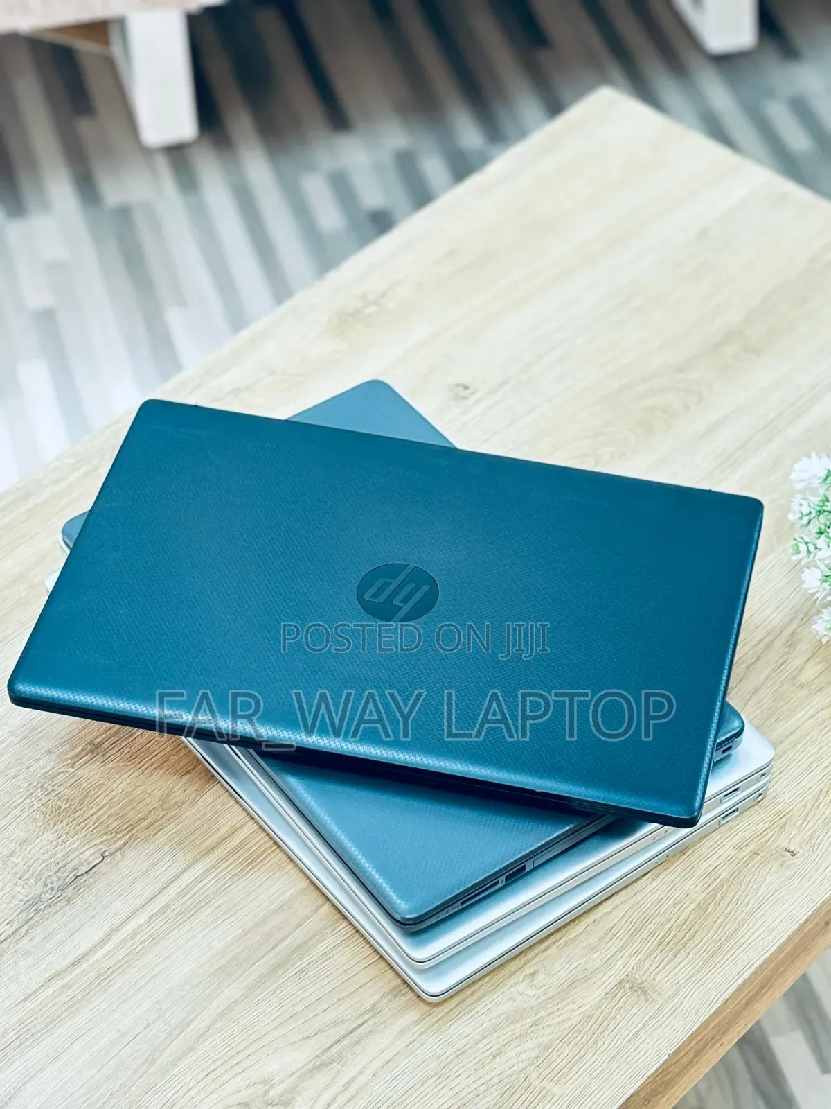 New Laptop HP 17-3000 16GB AMD SSD 256GB