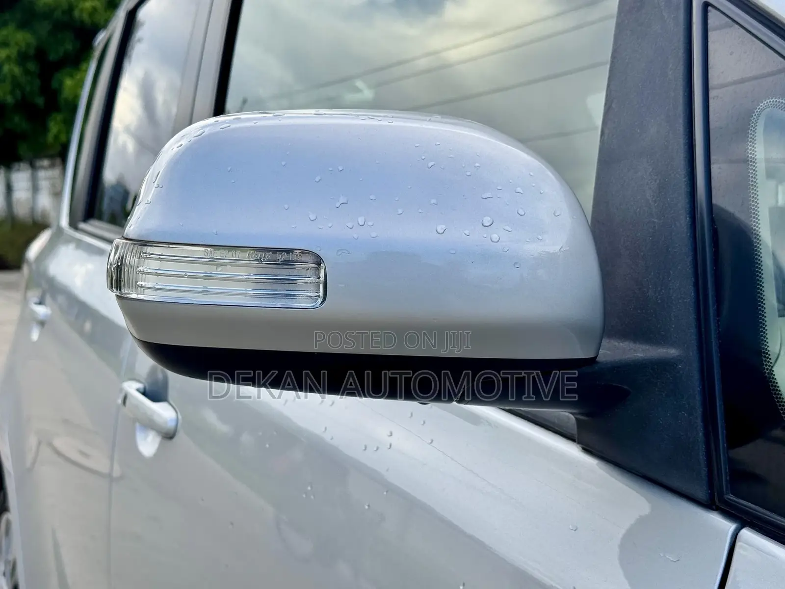 Toyota Ractis 1.3 FWD 2009 Silver