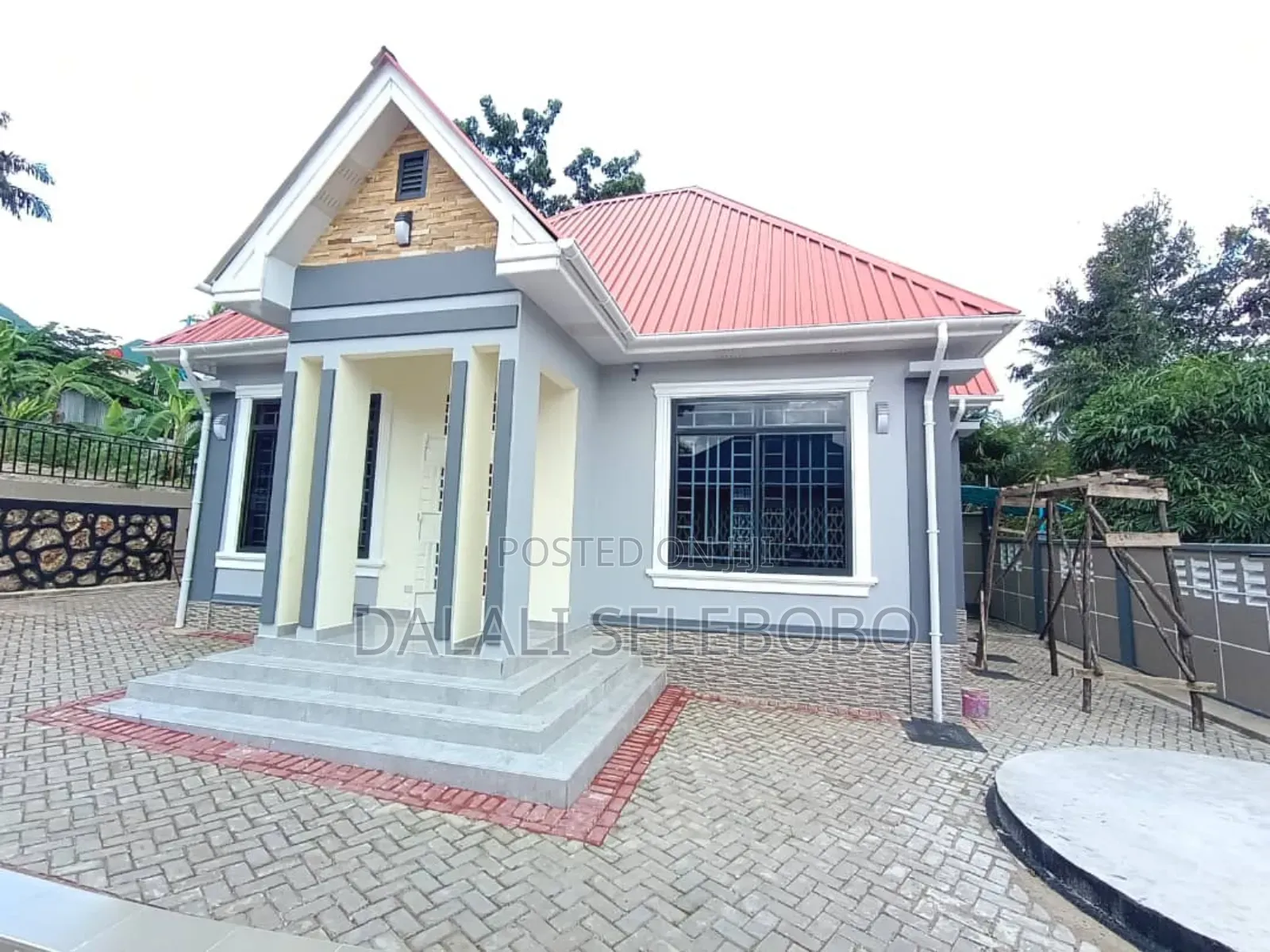 2bdrm Apartment in Kimara Stop Over for rent