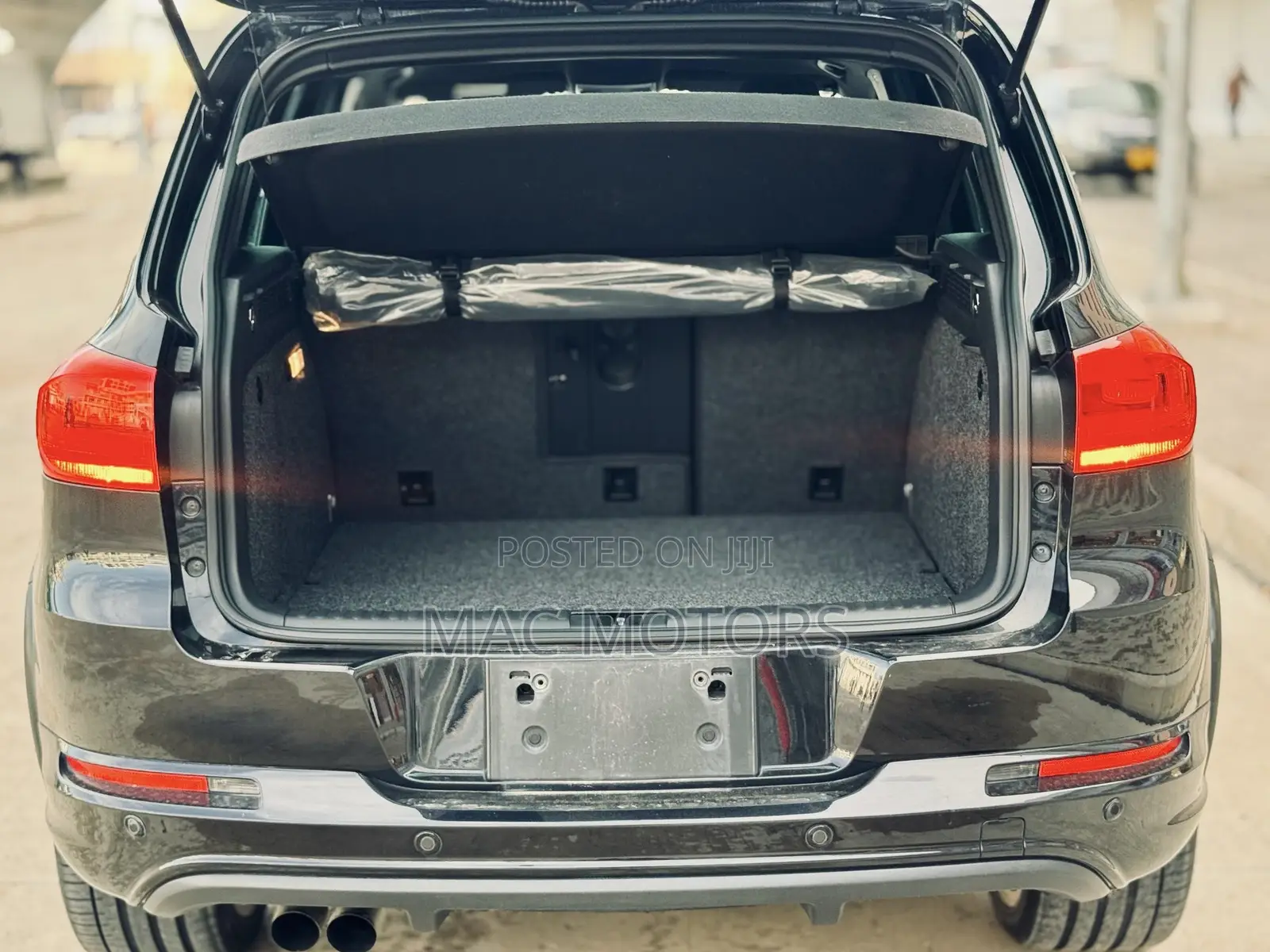 Volkswagen Tiguan 2012 Black