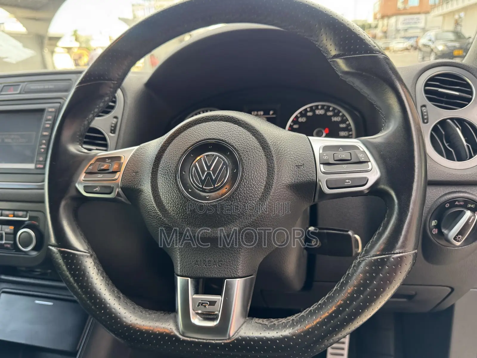 Volkswagen Tiguan 2012 Black