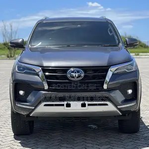 Toyota Fortuner 2.8 D AWD 2022 Gray