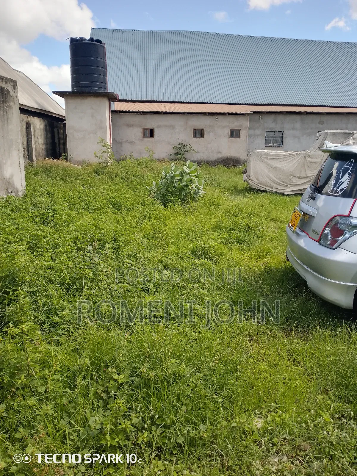 Fremu 17 Za Kibiashara Zinauzwa Milioni 700 Ukonga Moshibar.