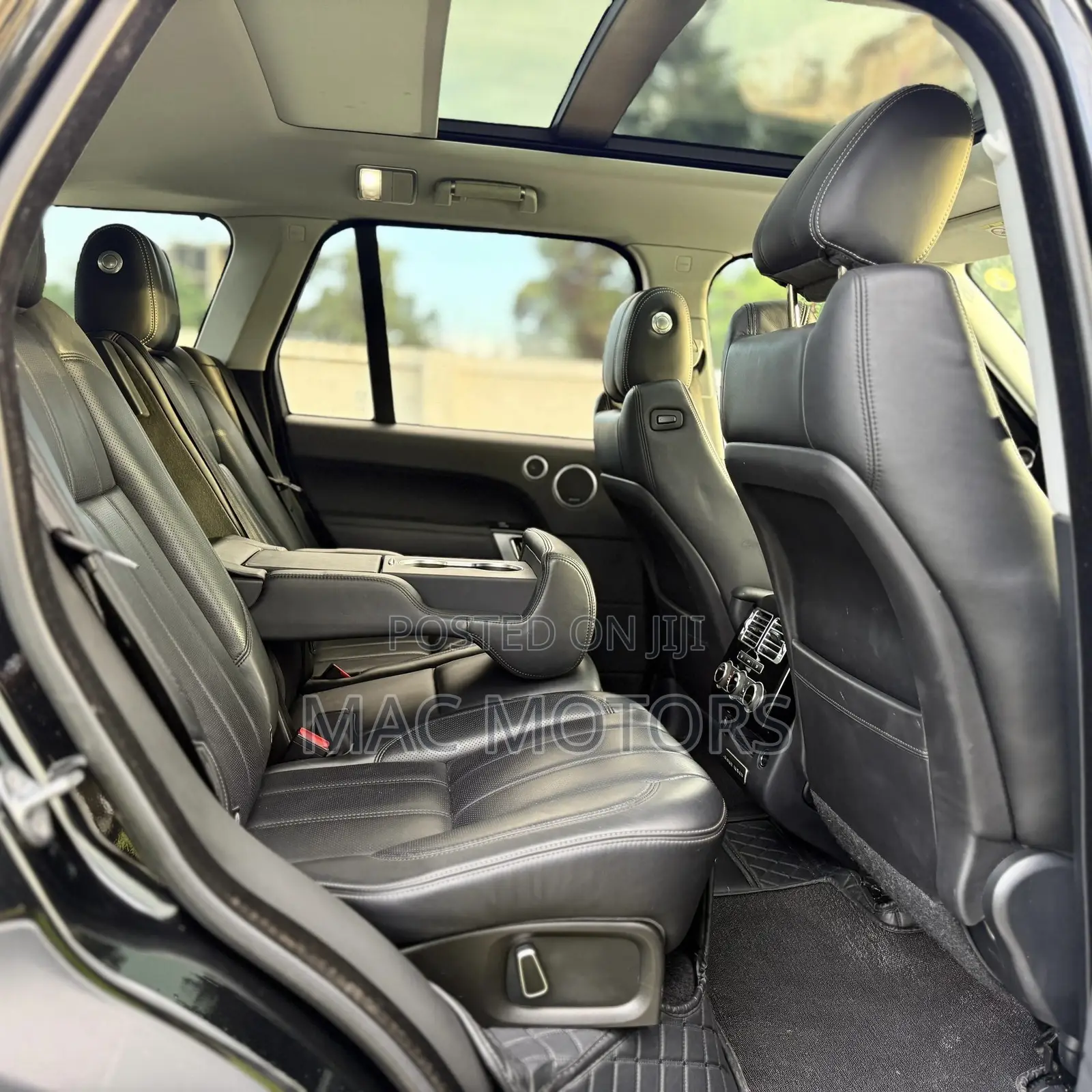 Land Rover Range Rover Vogue 2015 Black