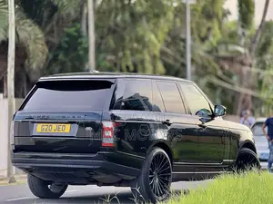 Land Rover Range Rover Vogue 2015 Black