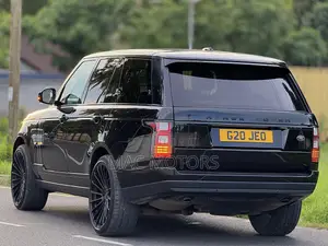 Land Rover Range Rover Vogue 2015 Black