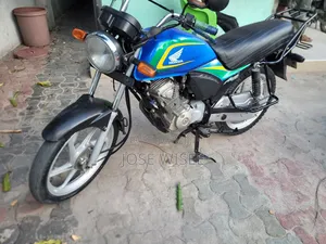 Honda CBR 2024 Blue