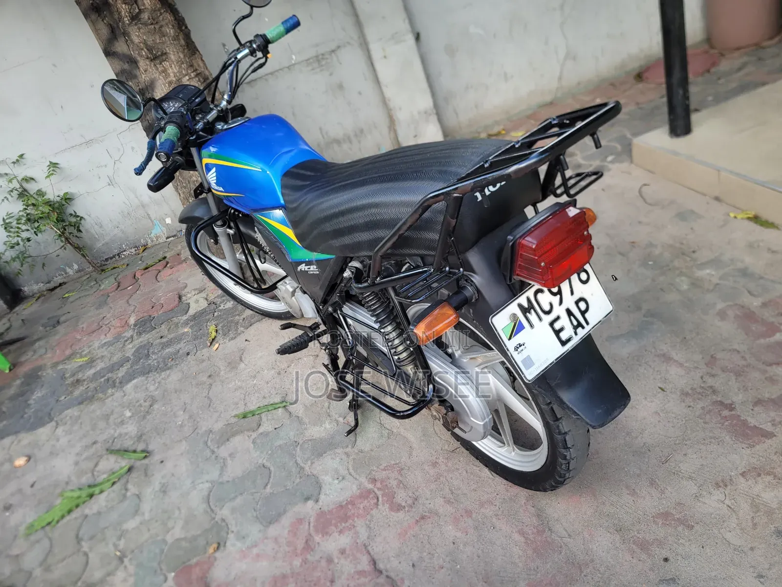 Honda CBR 2024 Blue