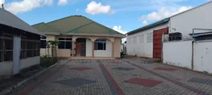 Godown 250sqm With 3 Bed Room House for Rent at Mapinga