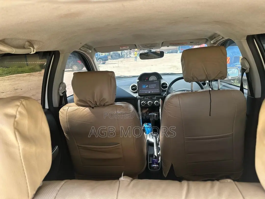 Toyota IST 2004 White