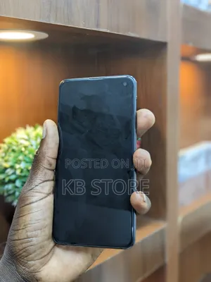 Samsung Galaxy S10e 128 GB Black