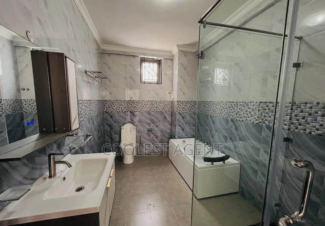 5bdrm Villa in Masaki, Kinondoni for rent