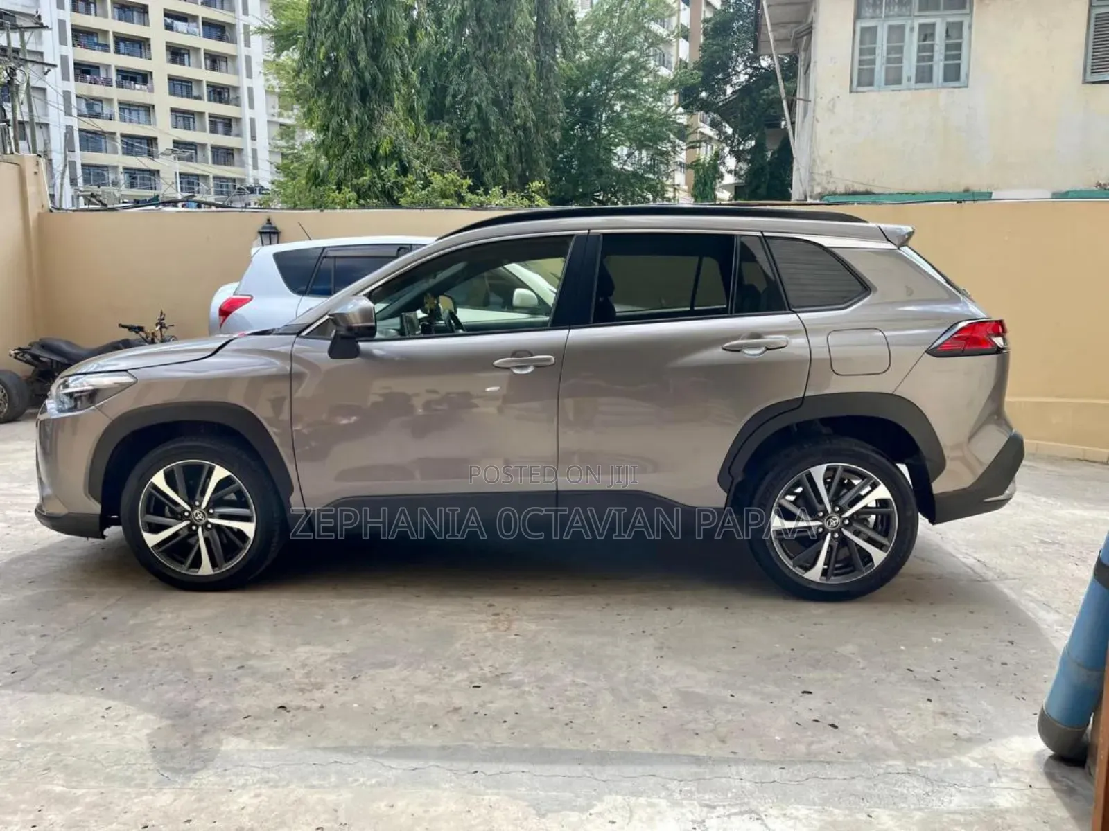 Toyota Corolla Cross 2021 Silver