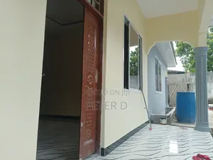 1bdrm Apartment in Kimara for rent