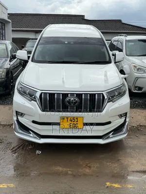 Toyota Land Cruiser Prado 2022 White