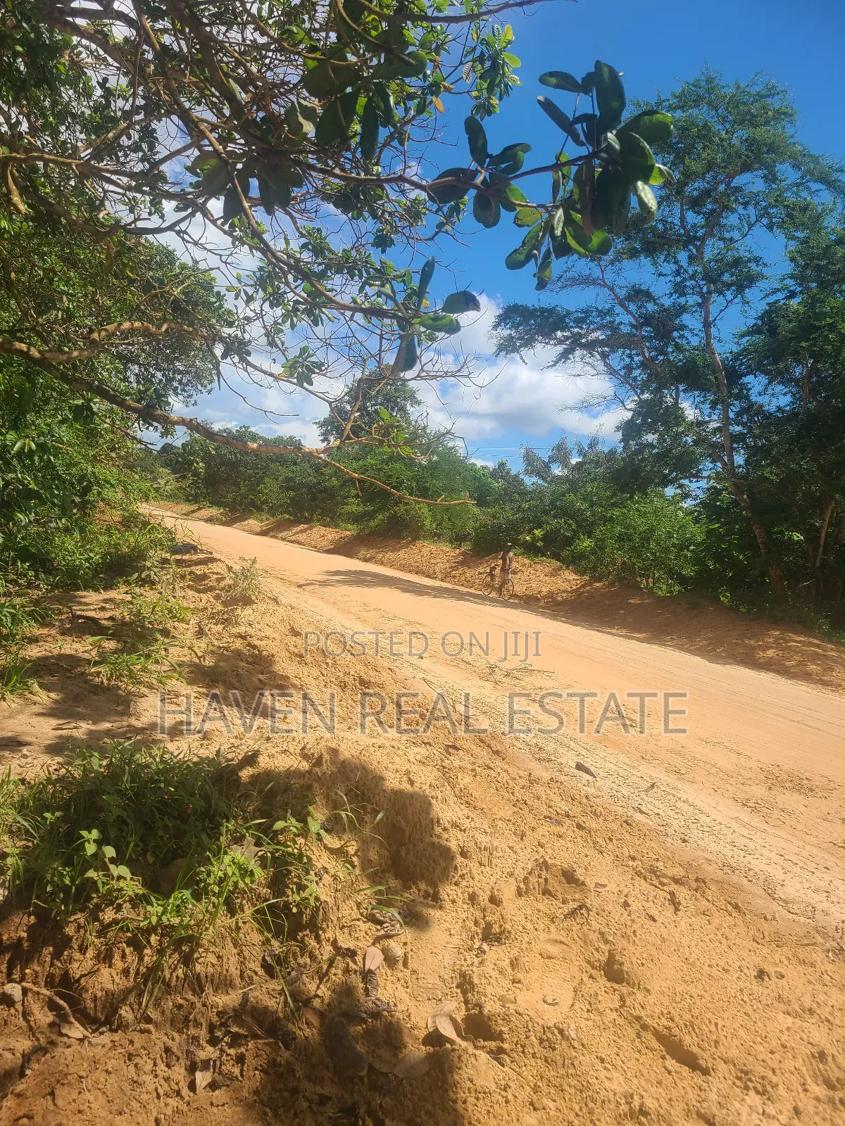 180 Acres Zinauzwa Mlandizi