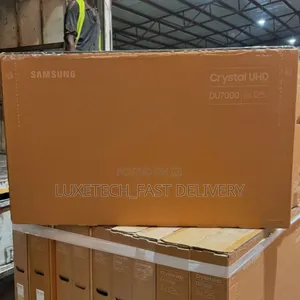Samsung 50" Smart Crystal Uhd Tv Du7000