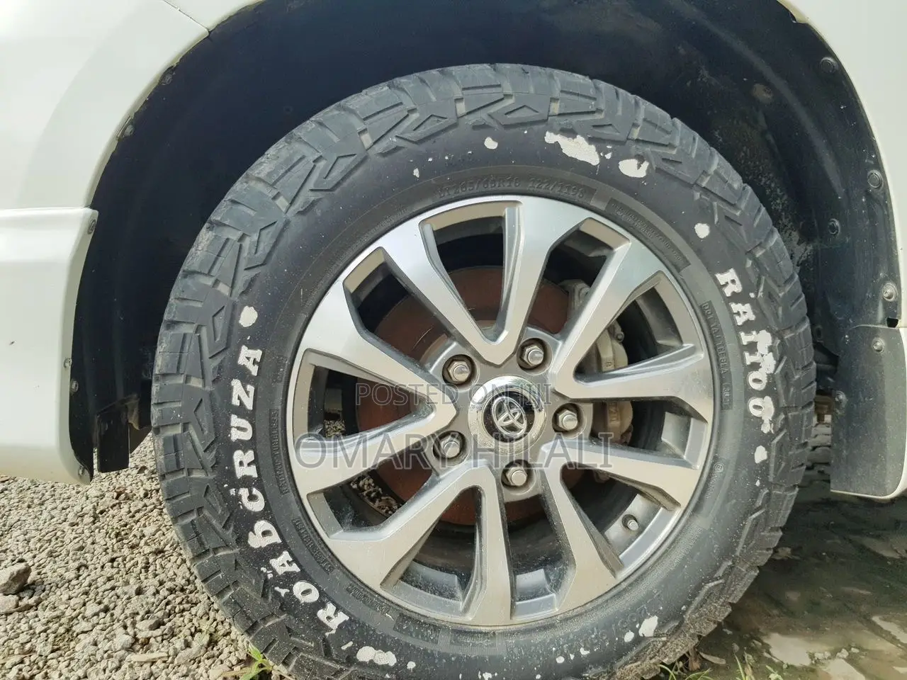 Toyota Land Cruiser 2010 White