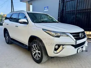 Toyota Fortuner 2018 White