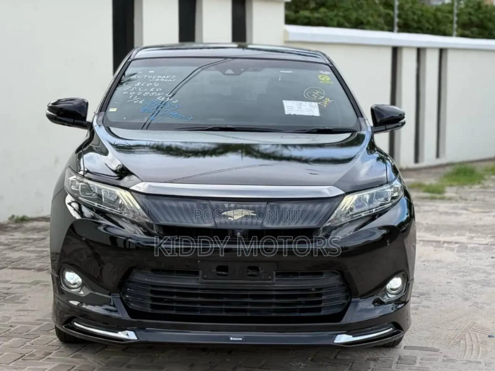 Toyota Harrier 2.0 4WD 2015 Black