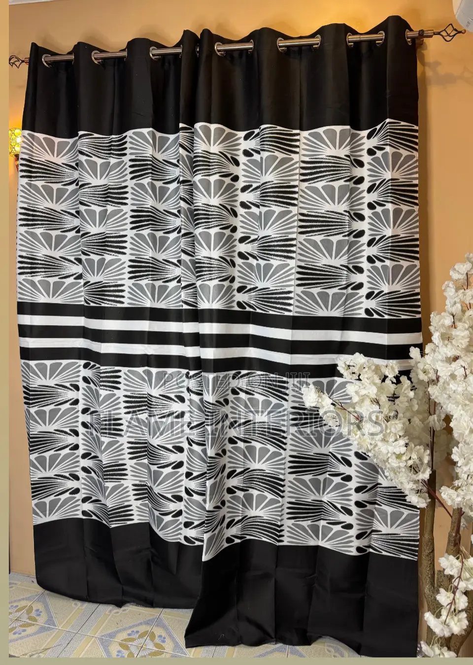 Mapazia/ Curtains (Chambuu)