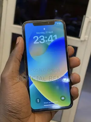 Apple iPhone X 64 GB White