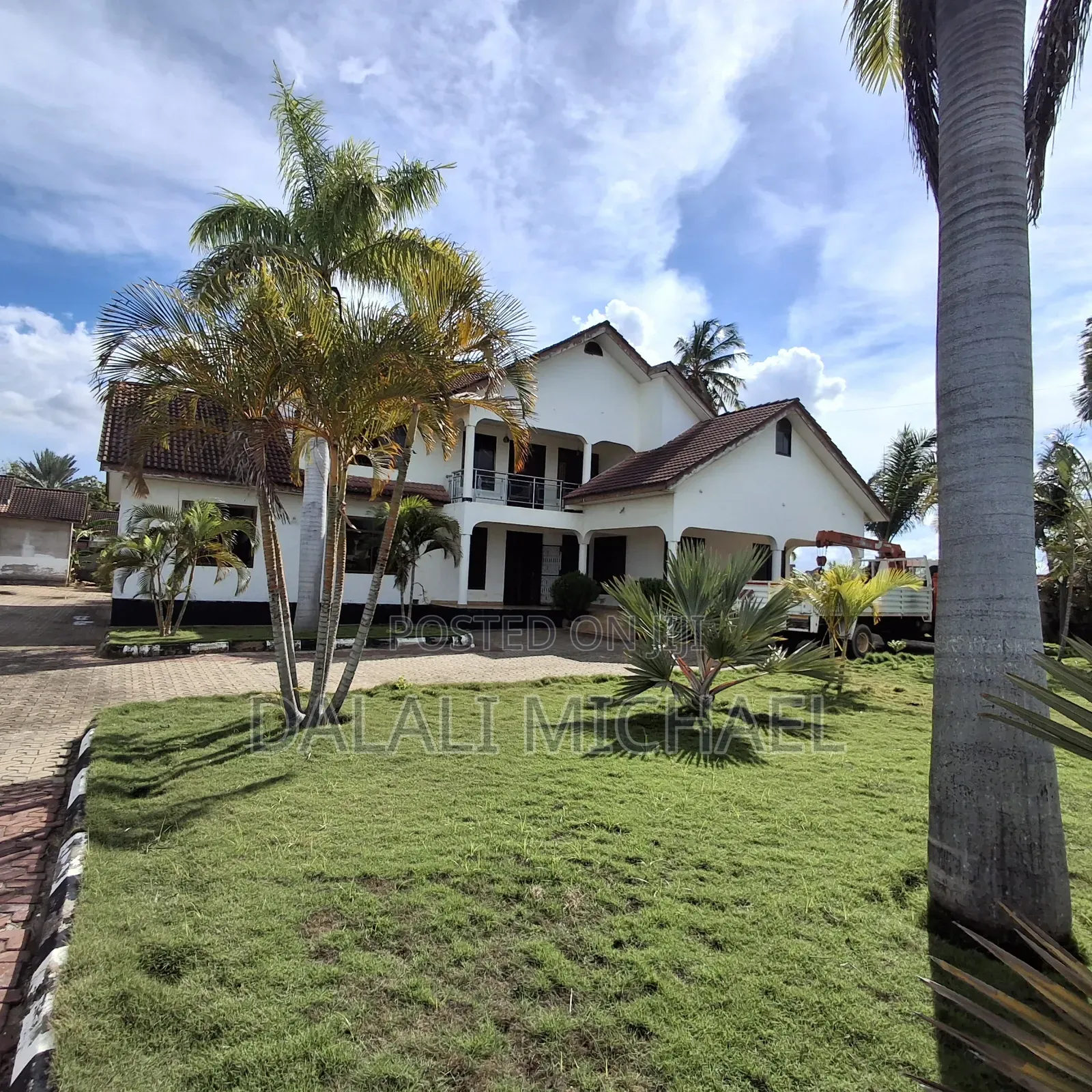 6bdrm House in Bahari Beach, Kunduchi for sale
