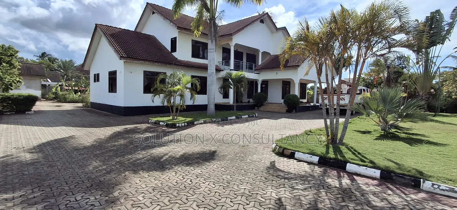 6bdrm House in Kunduchi for sale