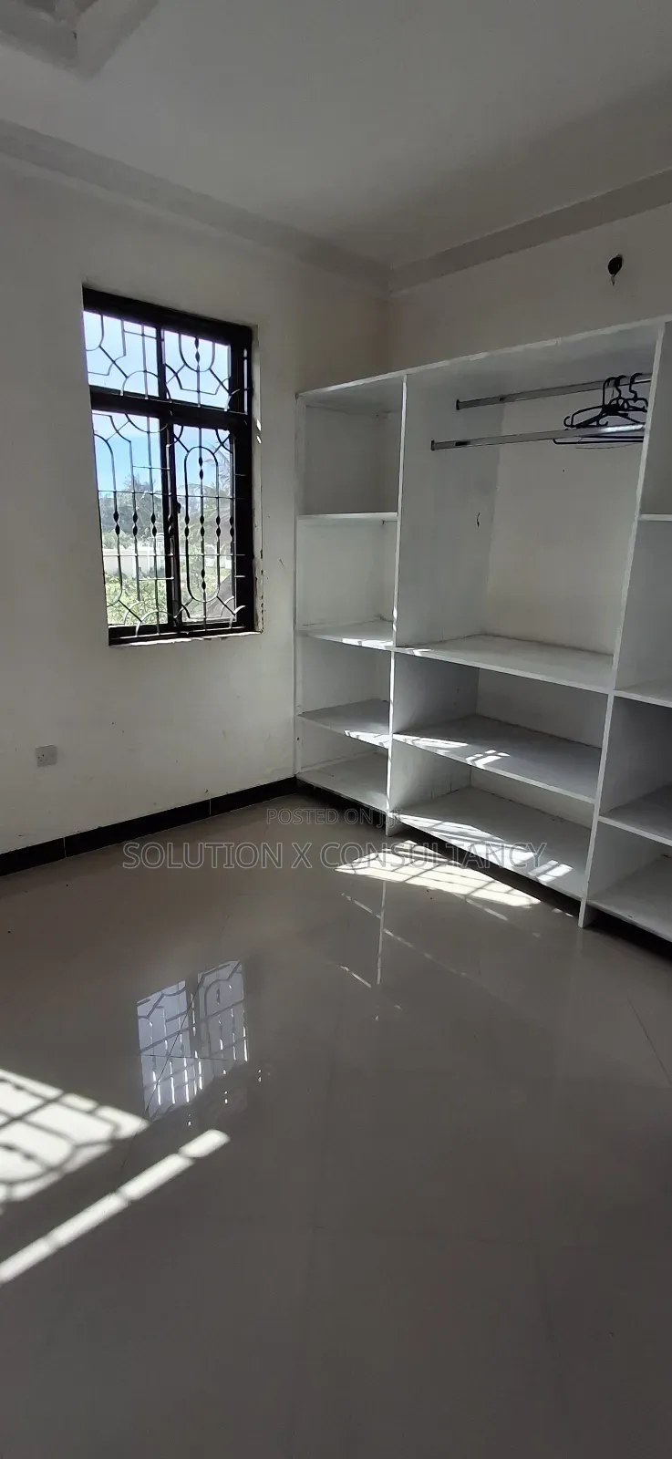 6bdrm House in Kunduchi for sale