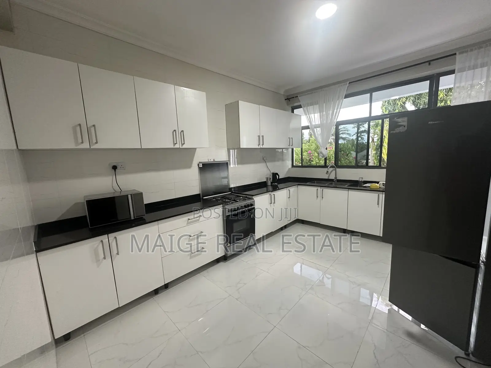 Furnished 2bdrm Apartment in Oyster Bay for rent