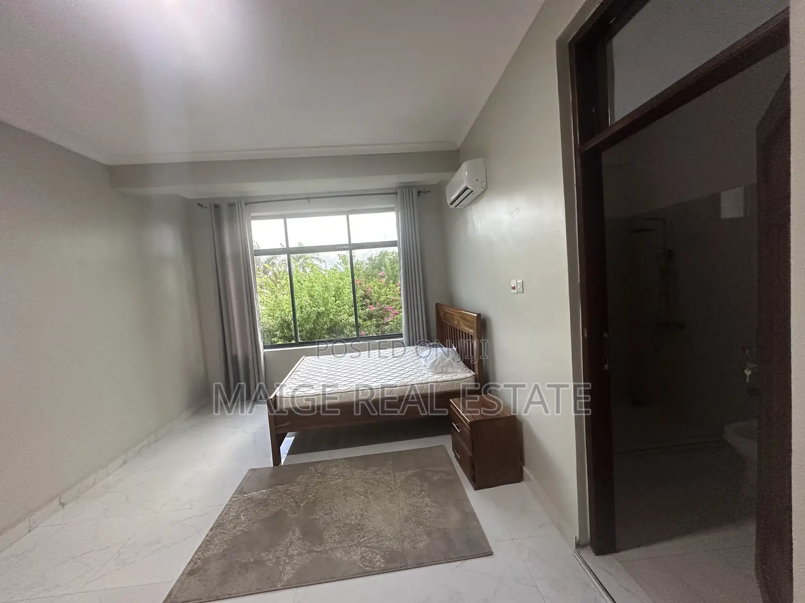 Furnished 2bdrm Apartment in Oyster Bay for rent